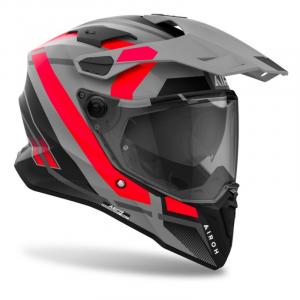 На фото Мотошлем Airoh Commander 2 Mavick Orange Matt