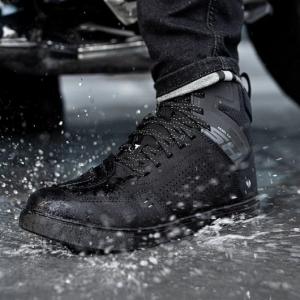 На фото ботинки SHIMA REBEL 2.0 WP MEN BLACK